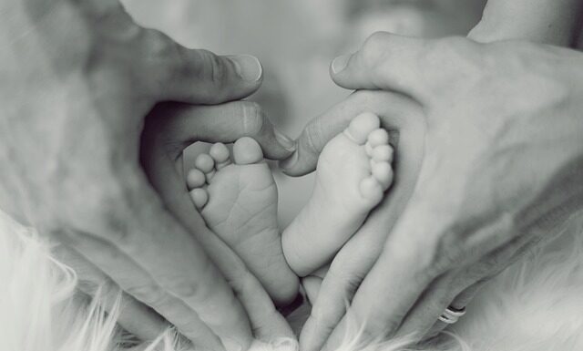 Ile powinno ważyć 4-miesięczne niemowlę?