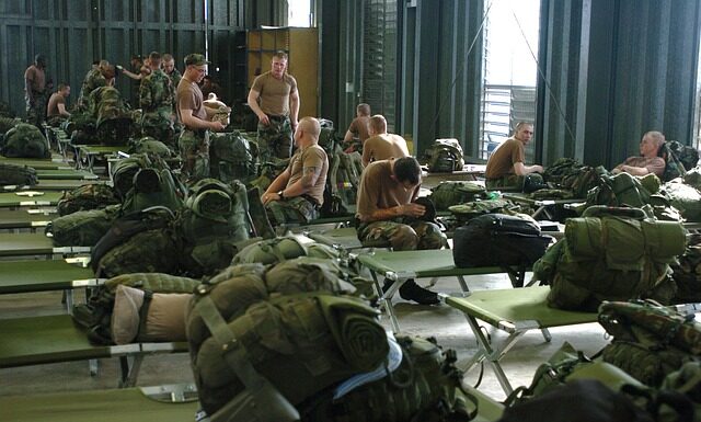 Co zamiast łóżeczka dla niemowlaka?