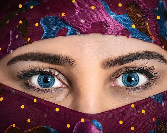 Do czego przyda się chustka?