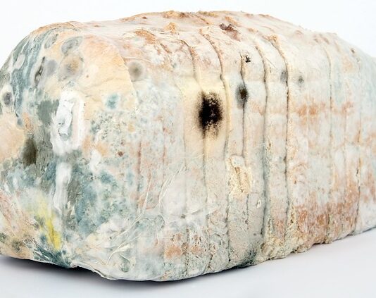 Czym dezynfekować grzebienie?