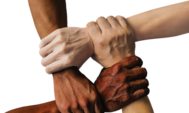 Jak długo trzymać termofor na brzuszku niemowlaka?