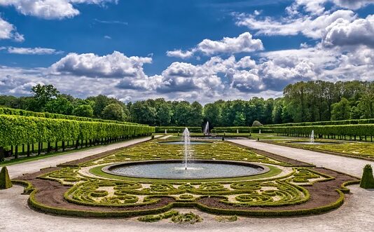 Jak odpalić fontannę na tort?