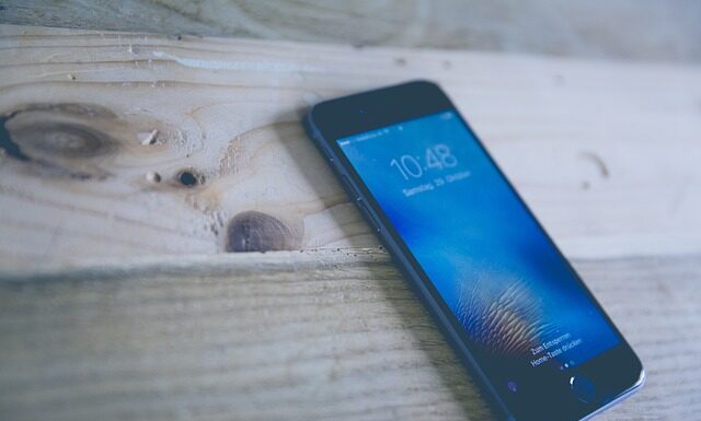 Do czego służy radiotelefon?