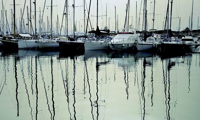 Jak pakować akta osobowe do archiwum?