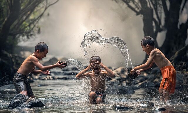 Jak długo nie kąpać noworodka? Jak długo nie kąpać noworodka?