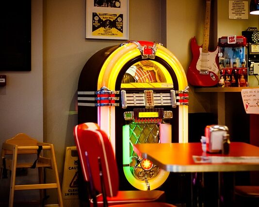 Czym się różni pajacyk od śpiochów? Czym się różni pajacyk od śpiochów?