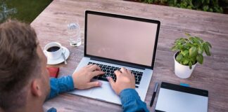 Jak się pisze teczka? Jak się pisze teczka?