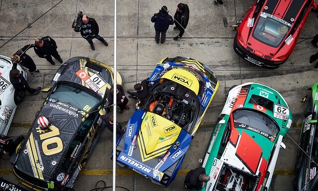 Czy pit 2 trzymamy w aktach osobowych?