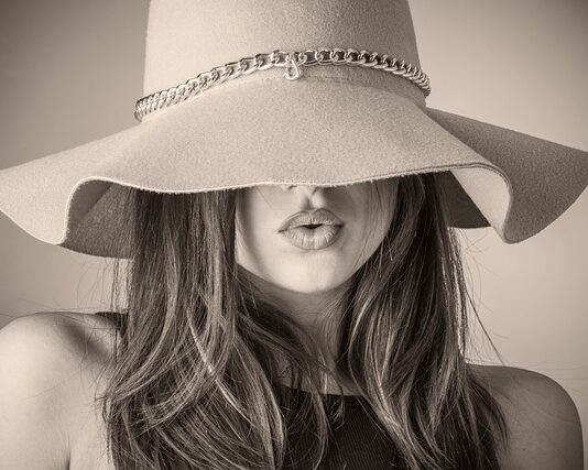 Jakie są teraz modne torebki? Jakie są teraz modne torebki?