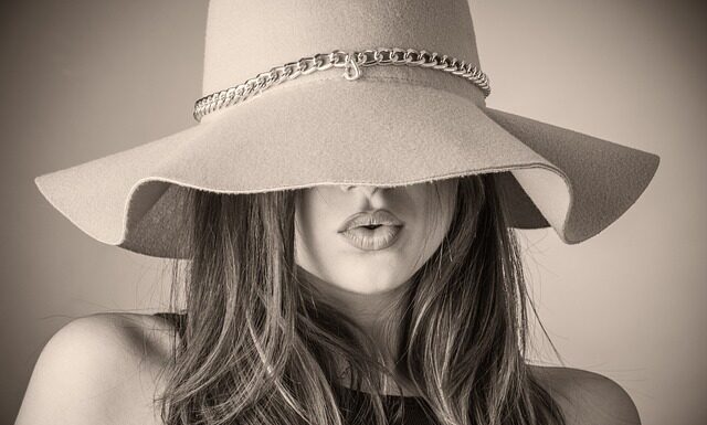 Jakie są teraz modne torebki? Jakie są teraz modne torebki?