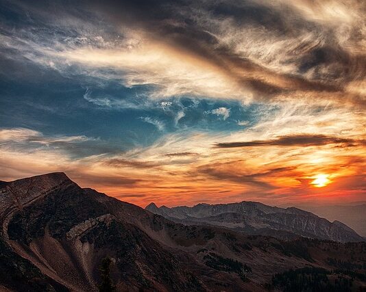 O której godzinie kłaść dziecko spać? O której godzinie kłaść dziecko spać?