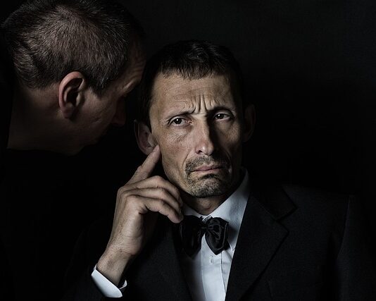 Co musi zrobić chrzestną na chrzcie?